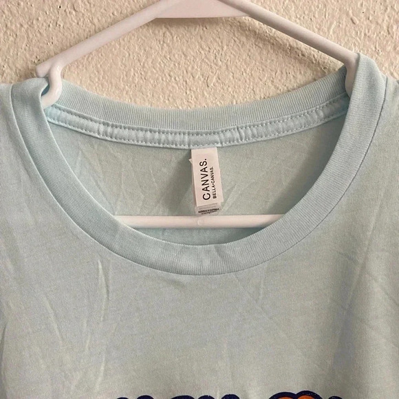 💥🆕Light Blue Graphic Tee🆕 - Picture 4 of 8